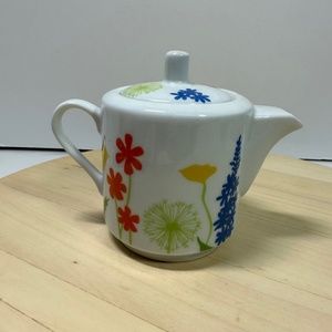 Crate & Barrel Floral Teapot Lid Individual Pot Creamer 3.5” H.x 5” Across  Item